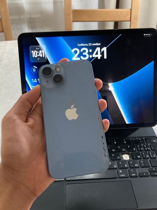 Продам 14 айфон 128гб