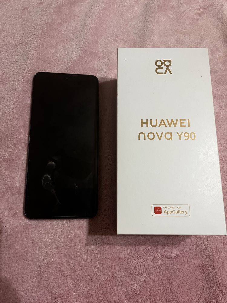 Huawei Nova Y90 sub 2 ani de folosire