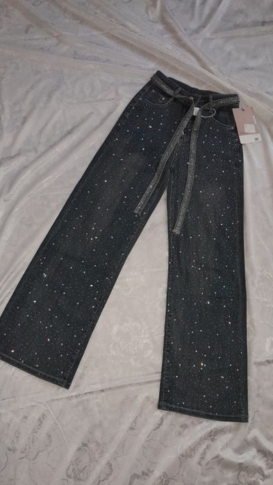 Chiroyli toshli shim