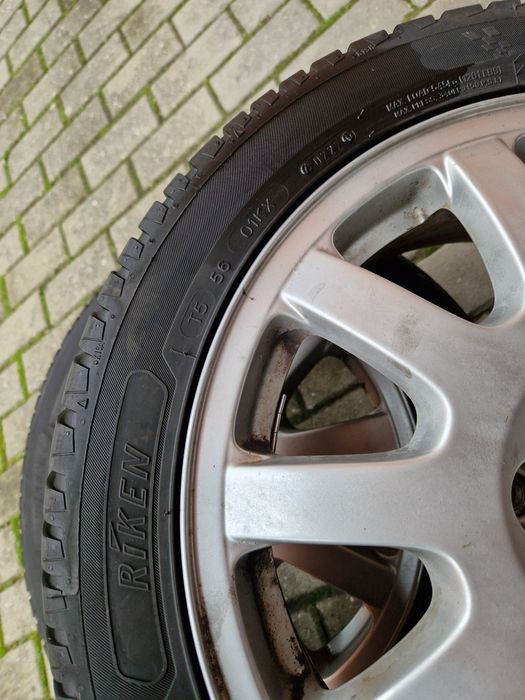 Jante aliaj Skoda R16  cu cauciucuri Riken 205/45/R16