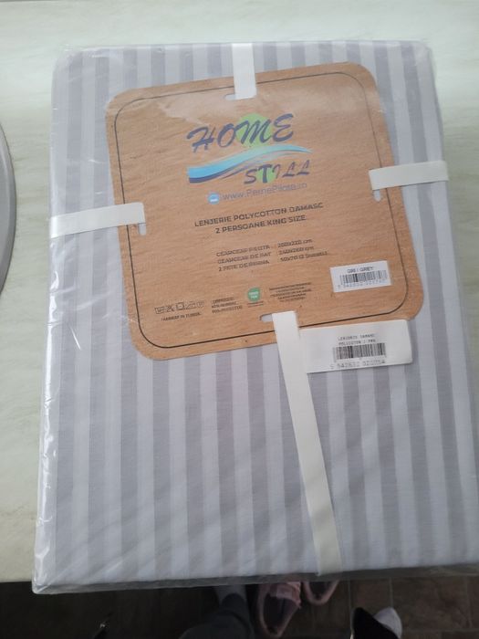 Lenjerie de pat de Damasc