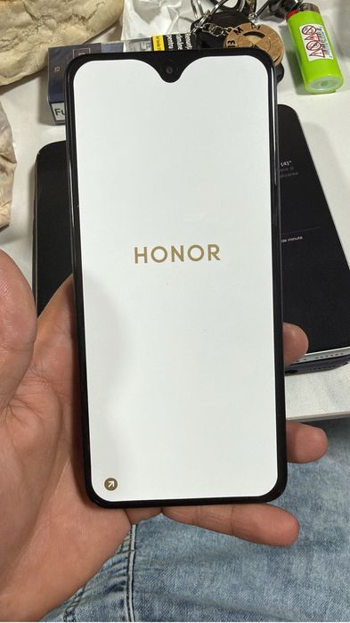 Vand honor 400 smart telefonul este nou scos din cutie pentru poze