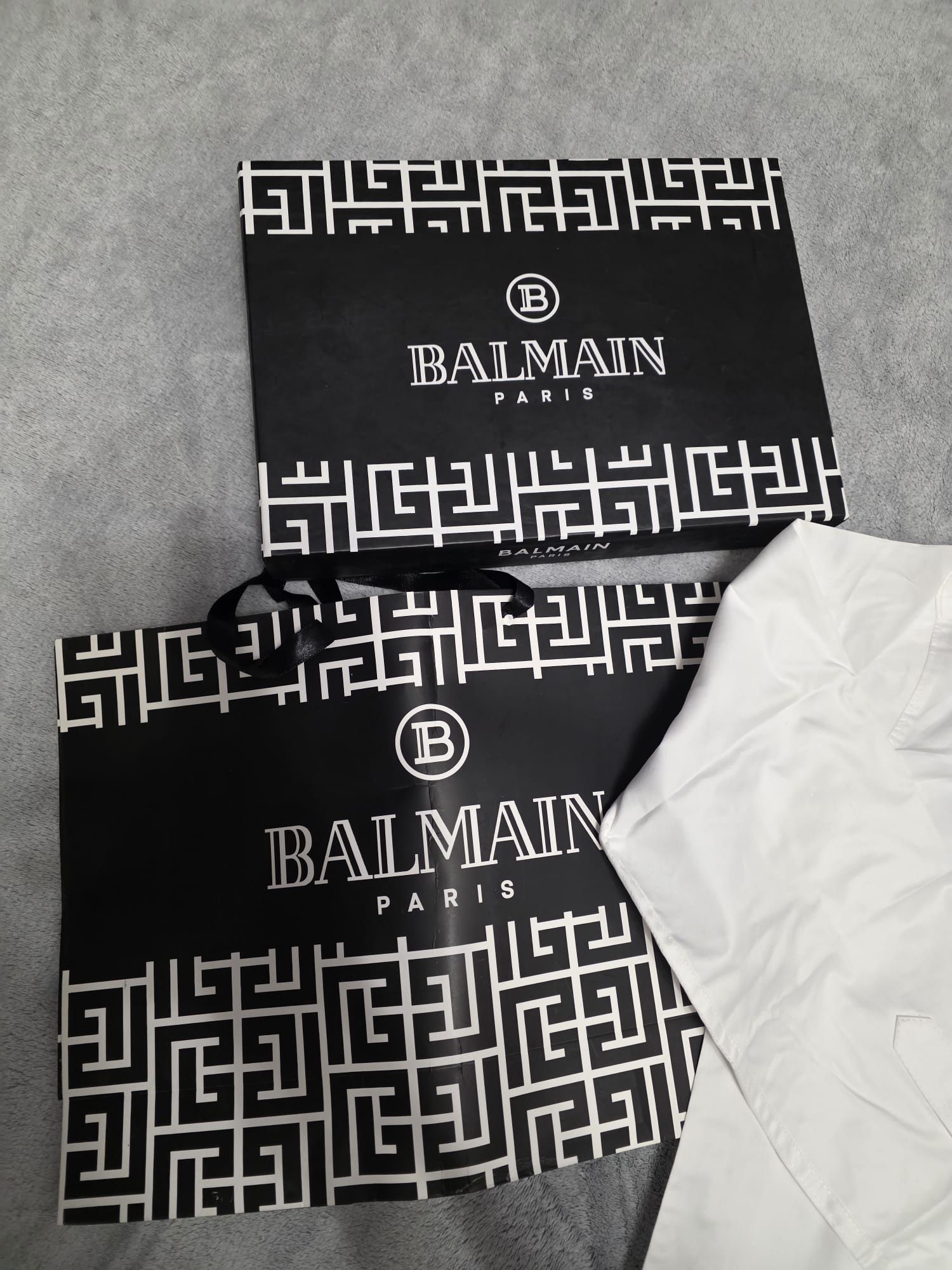 Чисто нова мъжка риза Balmain