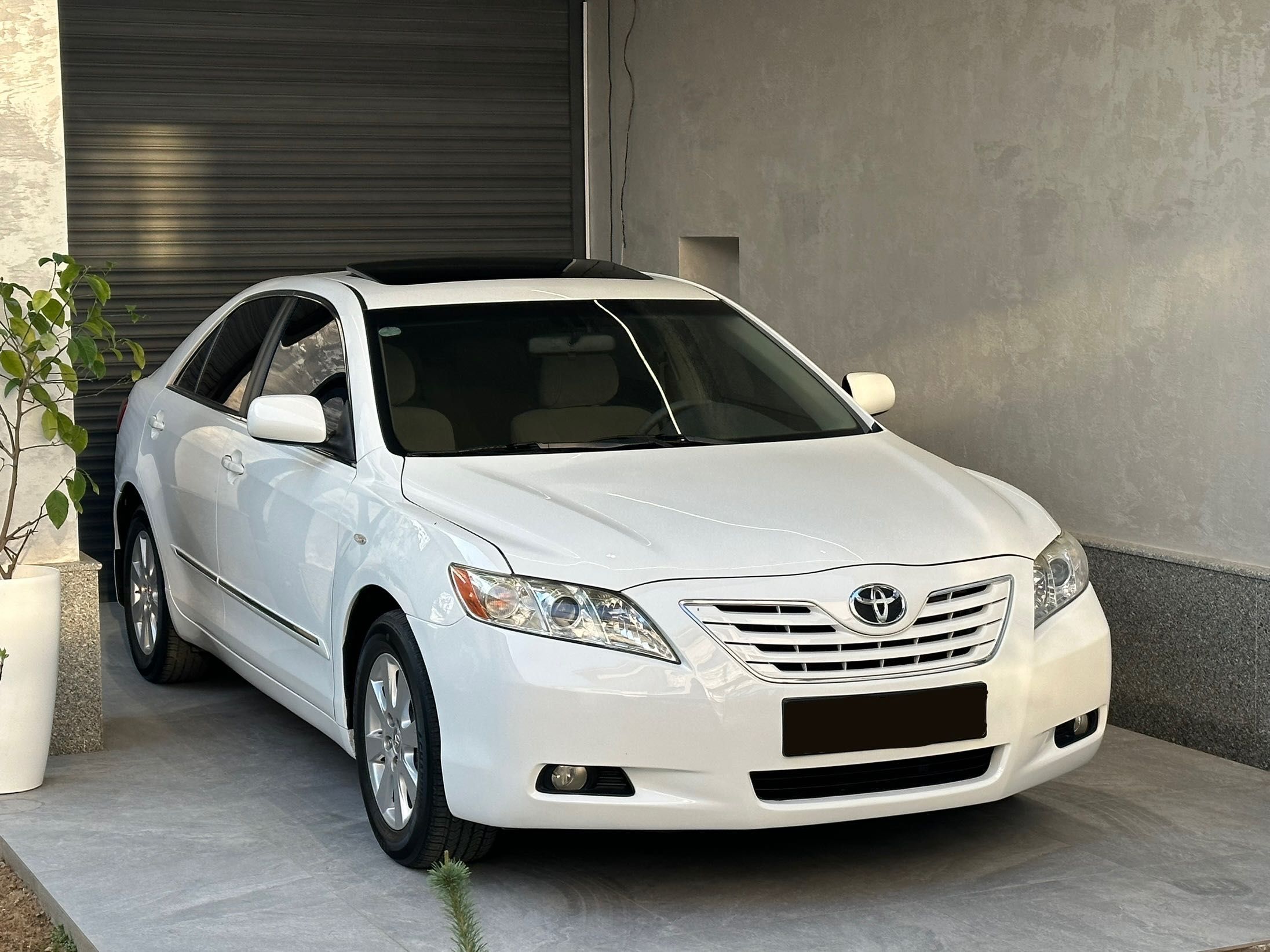 Срочно TOYOTA Camry 40 GLX