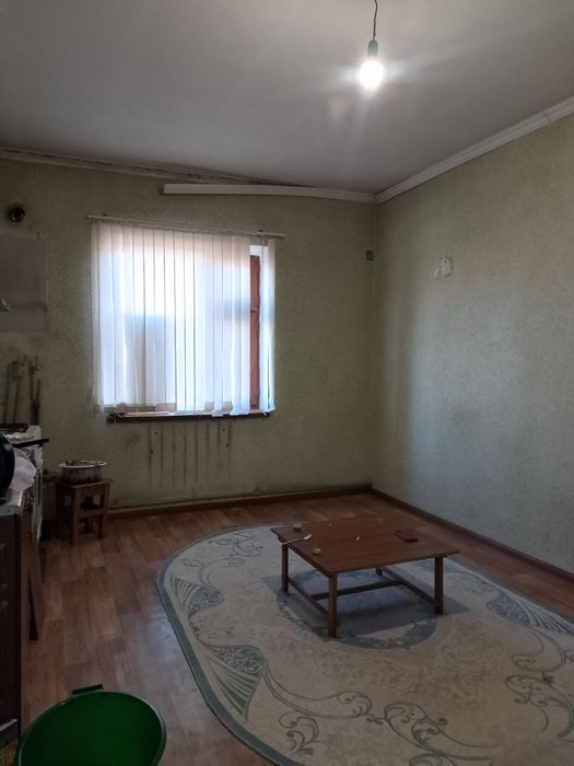 дом предается срочно