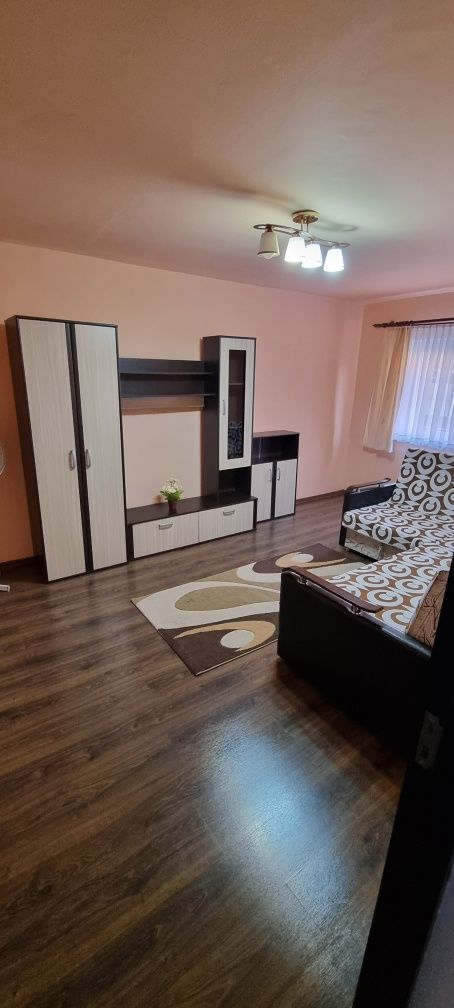 Apartament de inchiriat