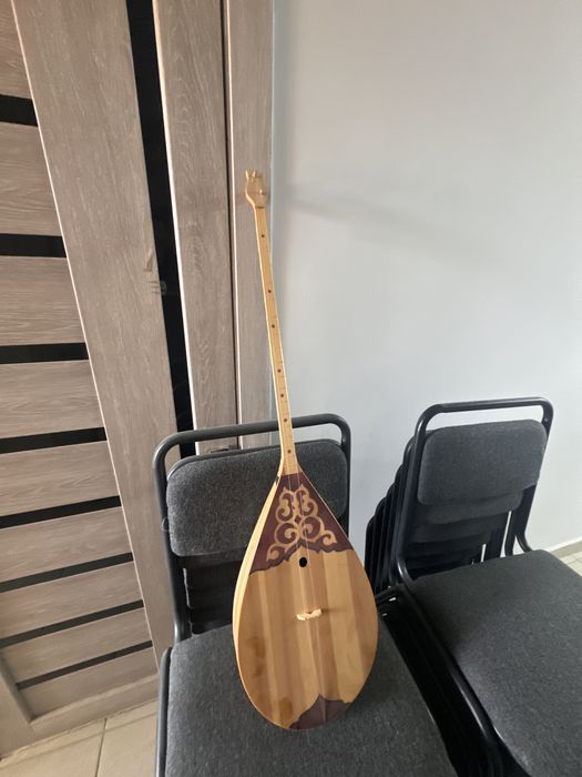 Домбыра сатылады