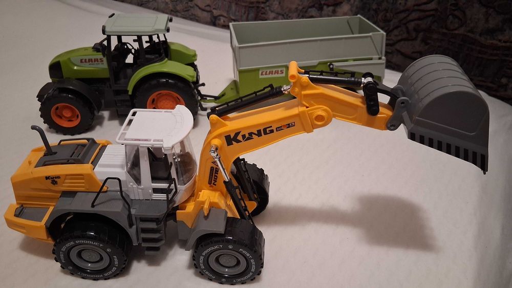 Excavator de jucarie