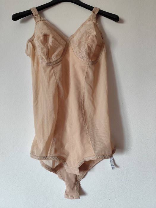 Body modelator damă