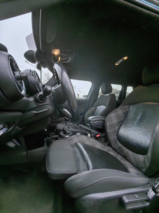 MINI F55 / faruri led / navi / camera / head-up / 5 usi/ IMPECABIL