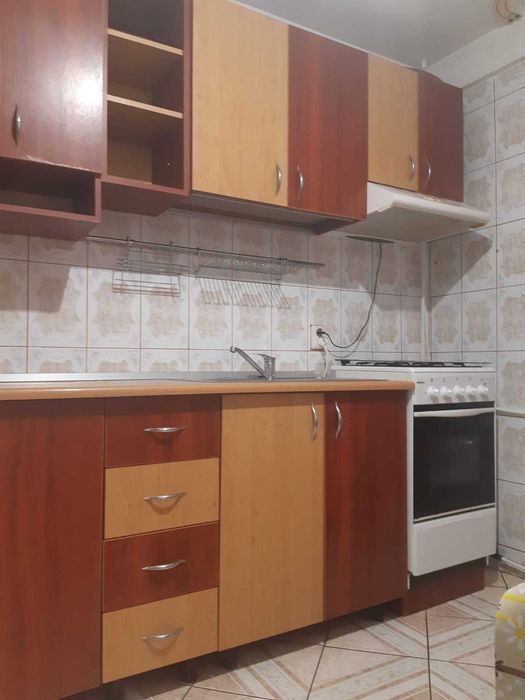 Vând garsonieră zona Paco Gara