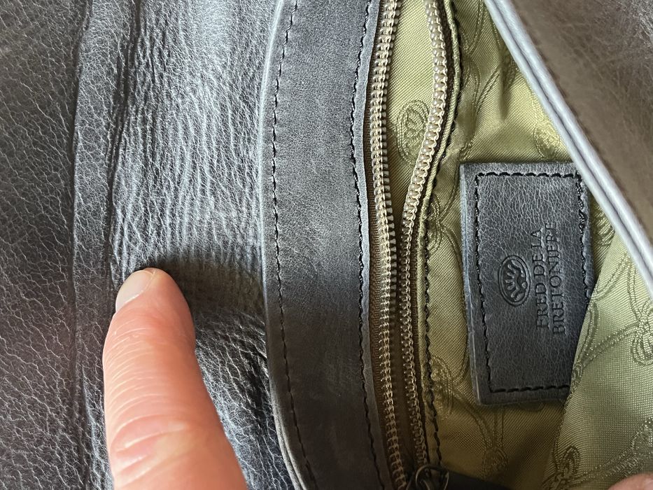 Fred Dela Bretoniere : Малка чанта естествена кожа / Оригинал