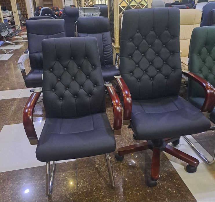 Офисное кресло Нельсон для солидных руководителей!