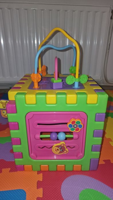 Голямо образователно кубче