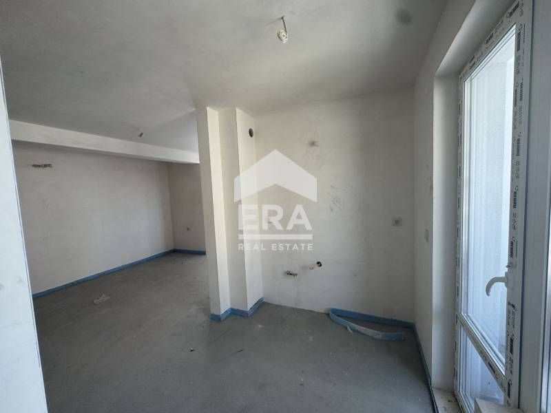 Тристаен апартамент ново строителство