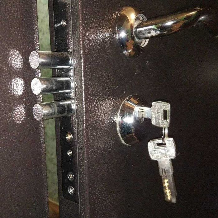 ВСКРЫТИЕ замков машин, квартир, сейфов. ЗАМЕНА и УСТАНОВКА замков