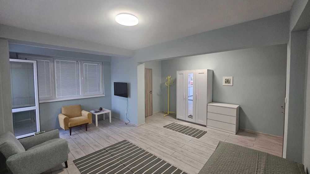 Дава се под наем Едностаен апартамент в Варна, Окръжна болница - 55 кв.м за 350 € - Снимка #1