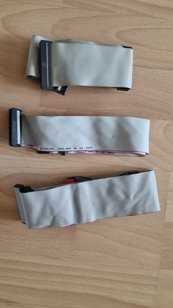 IDE кабели за HDD и FDD