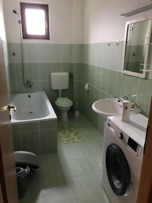 Apartament de închiriat