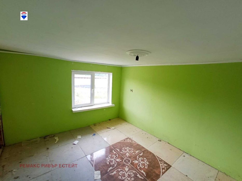 Продава се Къща в с. Бъзън, Област Русе - 119 кв.м за 302 €/кв.м - Снимка #8