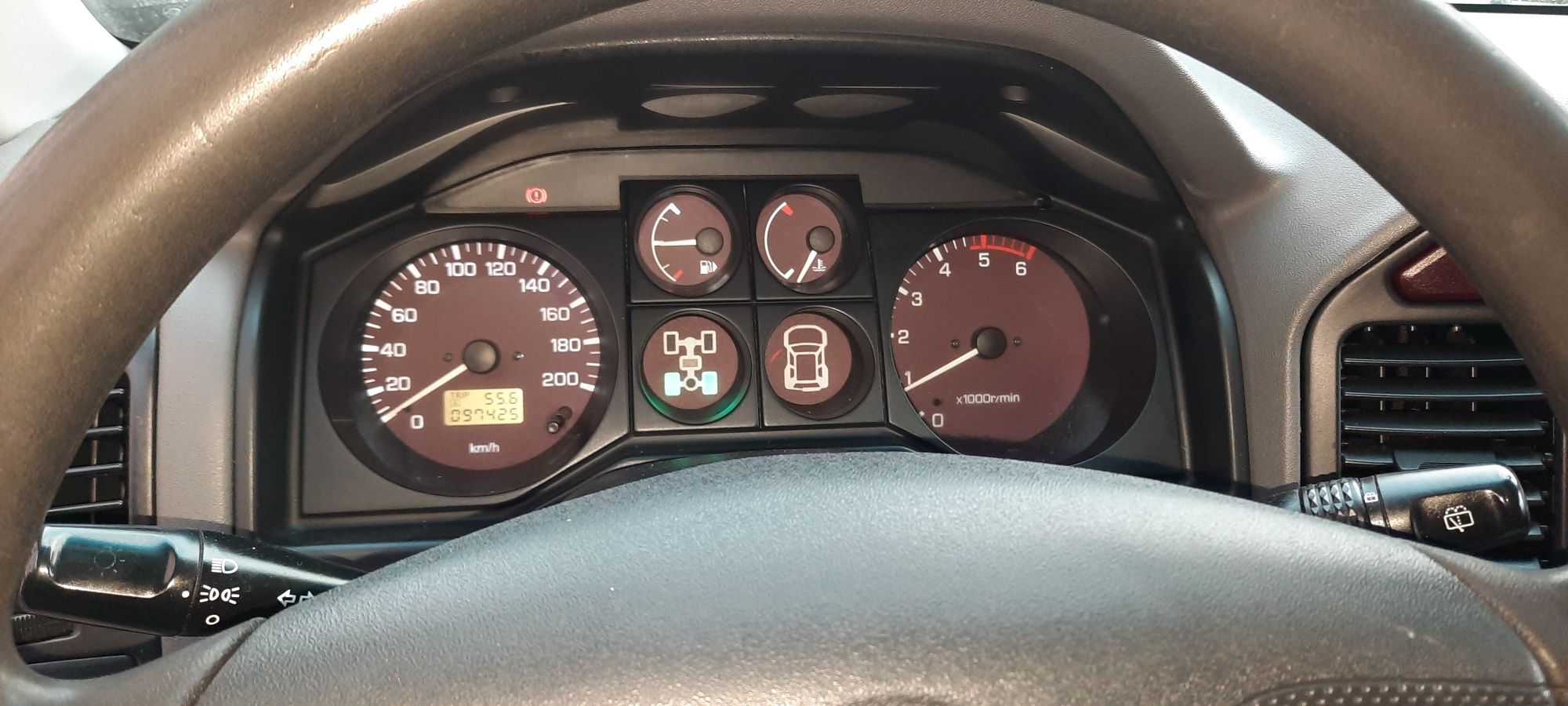 Паджеро 3 2.5 116 к. С