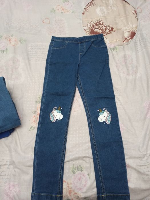 Детски дънки за момиче