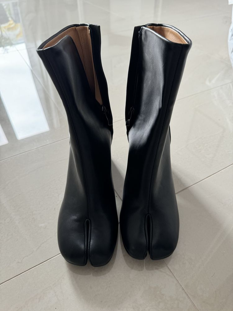 Cizme tabi boots