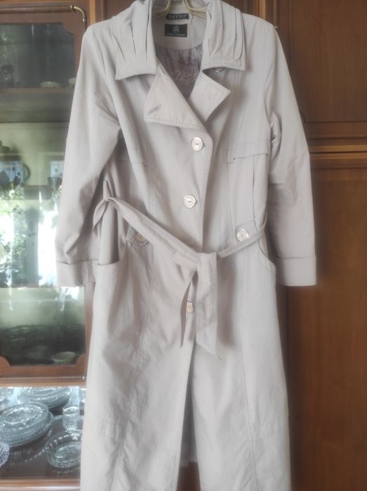 Плащ,треня размер 50-52