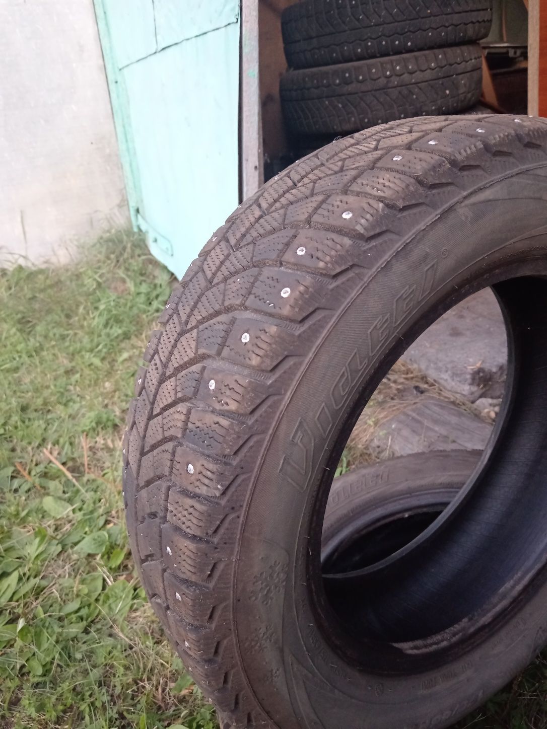 Продам зимнюю резину