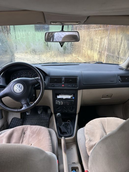 VW Bora 1.9 TDI 116 cp an 1999