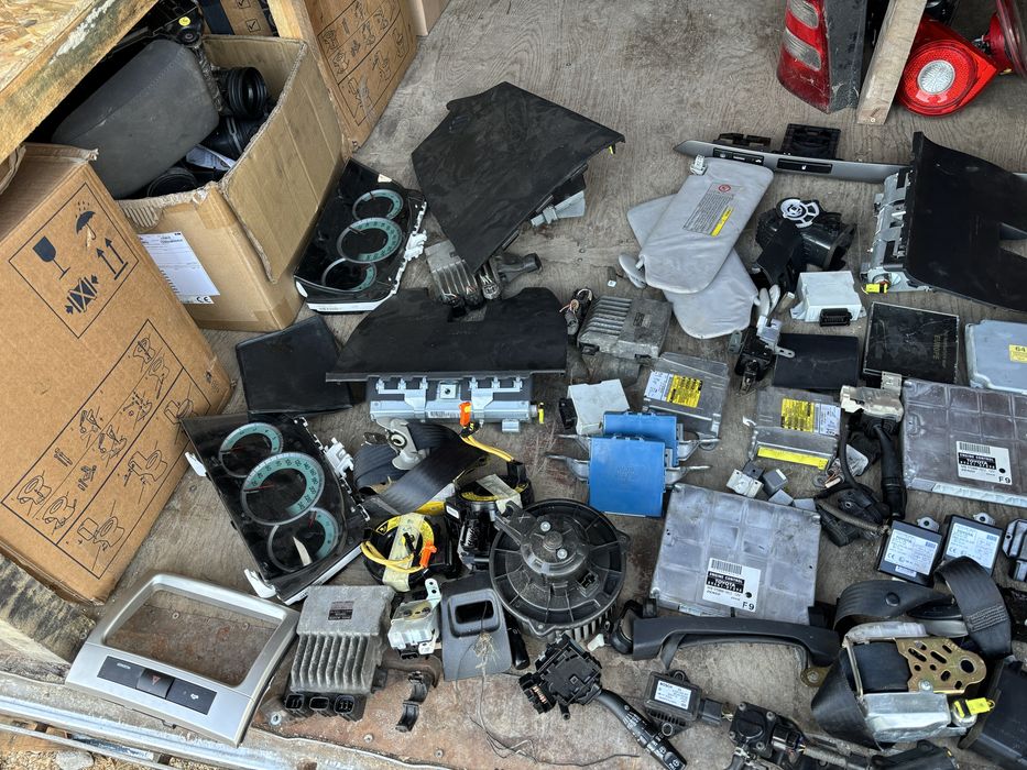 Интериор Тойота Корола Версо 2 2004- 2008г