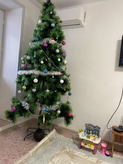 Продам искусственную ёлку