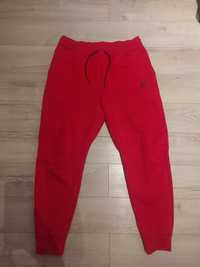 Pantaloni Tech Fleece Old Season University Red