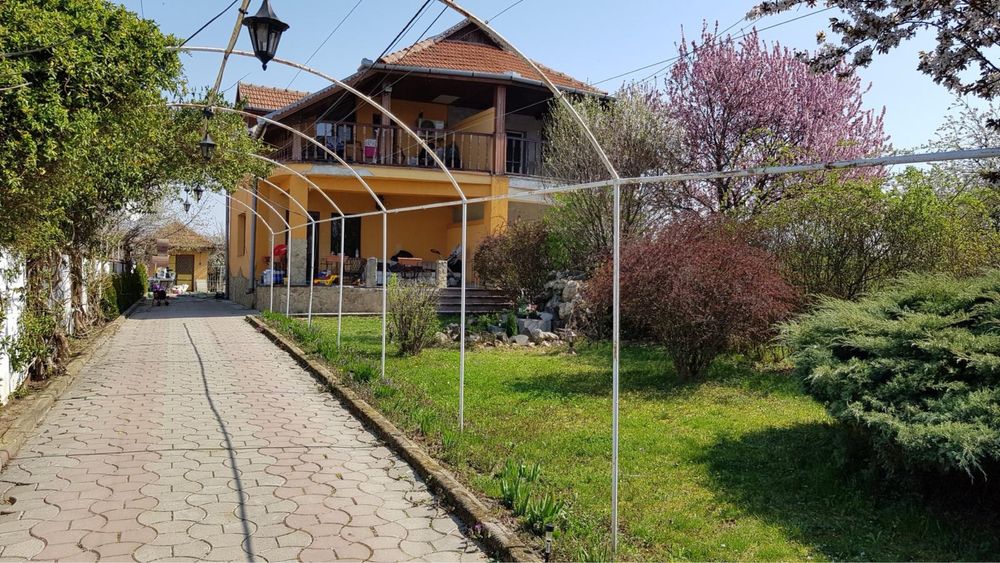 Vand Casa Duplex in Viile Satu Mare / Teren 15 Ari