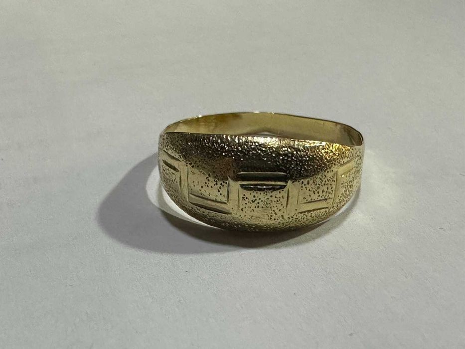 Дамски златен пръстен 14к