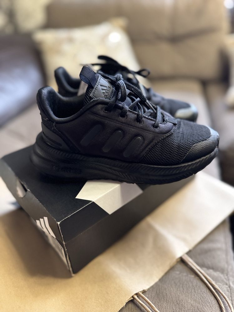Adidas за момчета номер 31