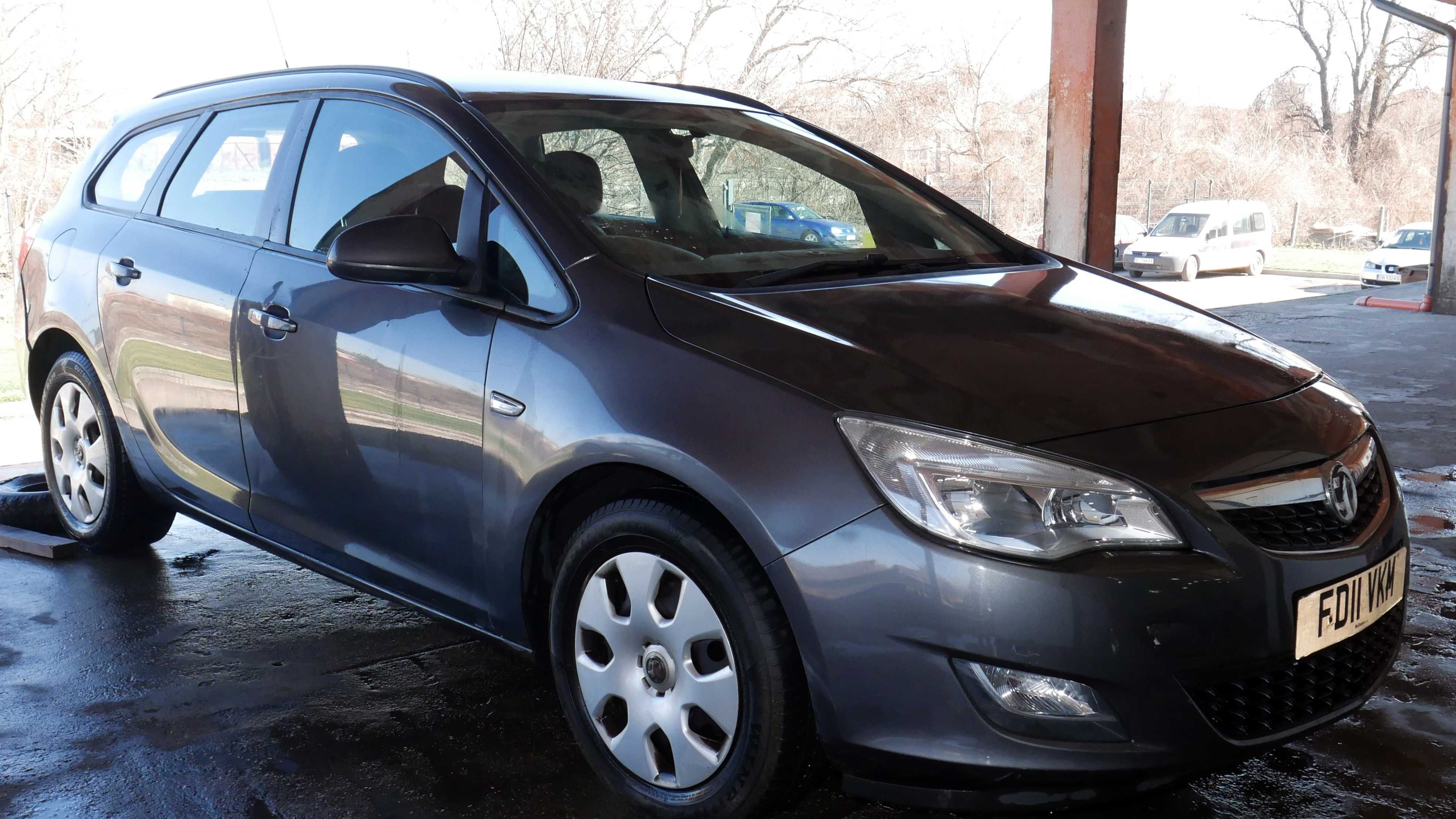 Преден капак Opel Astra  (J)  2010-2018 НА ЧАСТИ