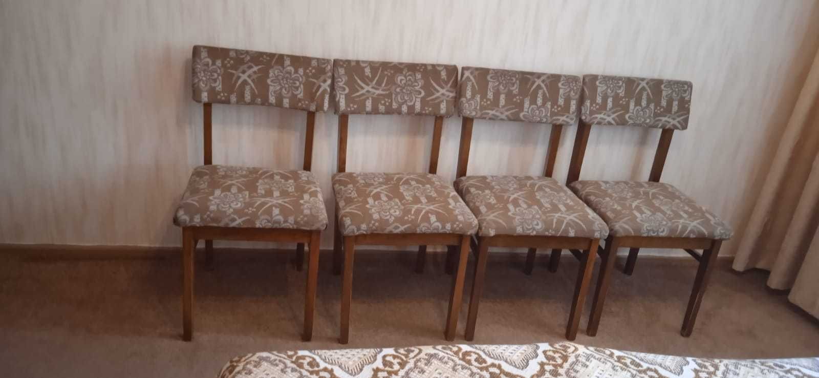 Комплект стульев