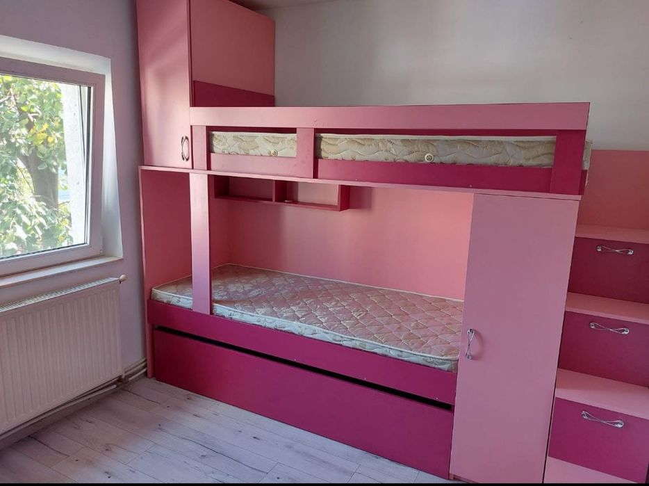 Pat supraetajat cu trei nivele