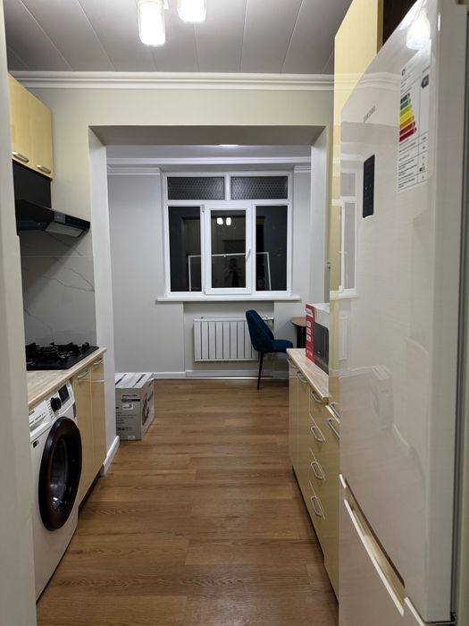 М.Ойбек , 2/2/4 , 56 м2 ,квартира с новым ремонтом и техникой