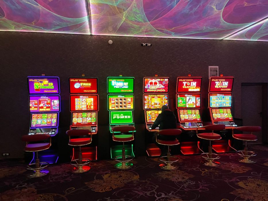 Jocuri de noroc/slot machines/pariurisportive/pacanele