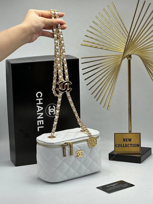 Стилна дамска чанта