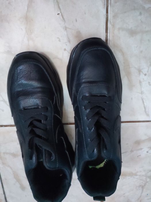 Кроссовки новые мужские