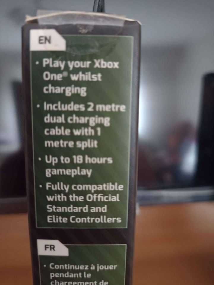 Set 2 baterii reîncărcabile pentru Xbox One