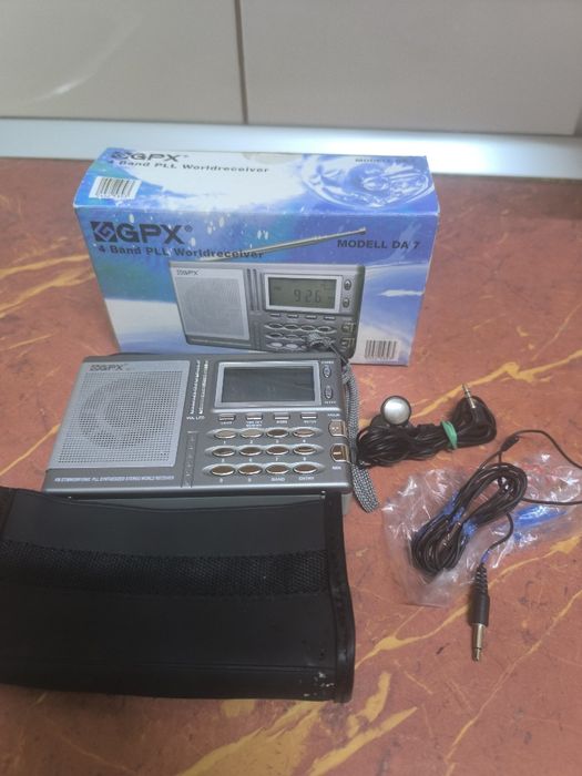 Radio portabil GPX – 4 Band PLL Worldreceiver Model DA7