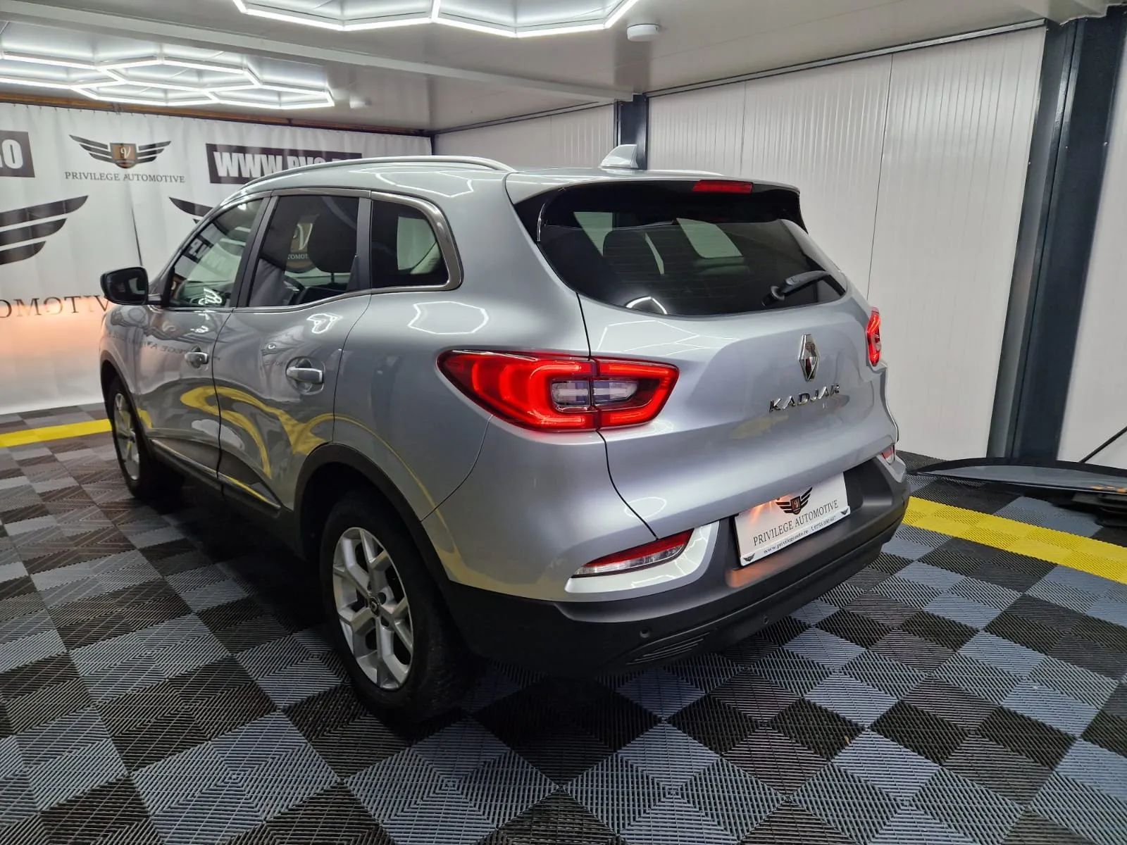 Renault Kadjar RENAULT KADJAR/Automat/116 CP/Pilot automat/AppleCarPlay/LED/Keyless