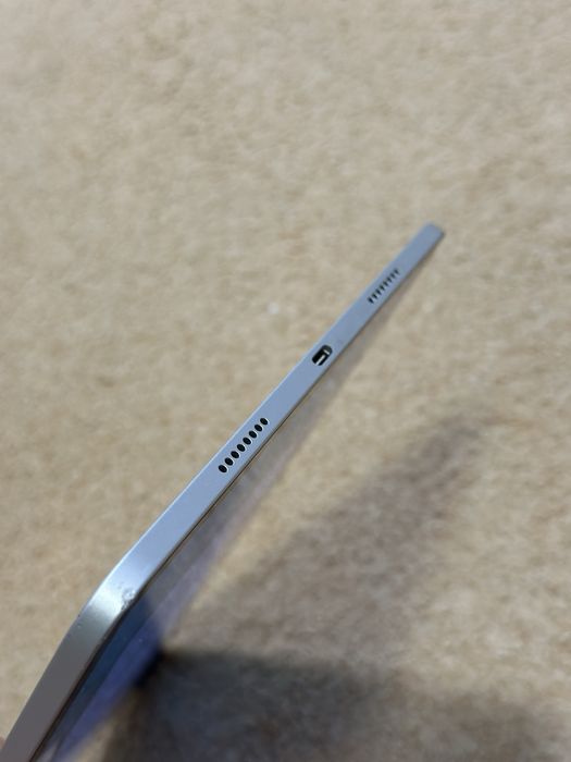 Ipad pro 11” gen3 defecta pentru piese