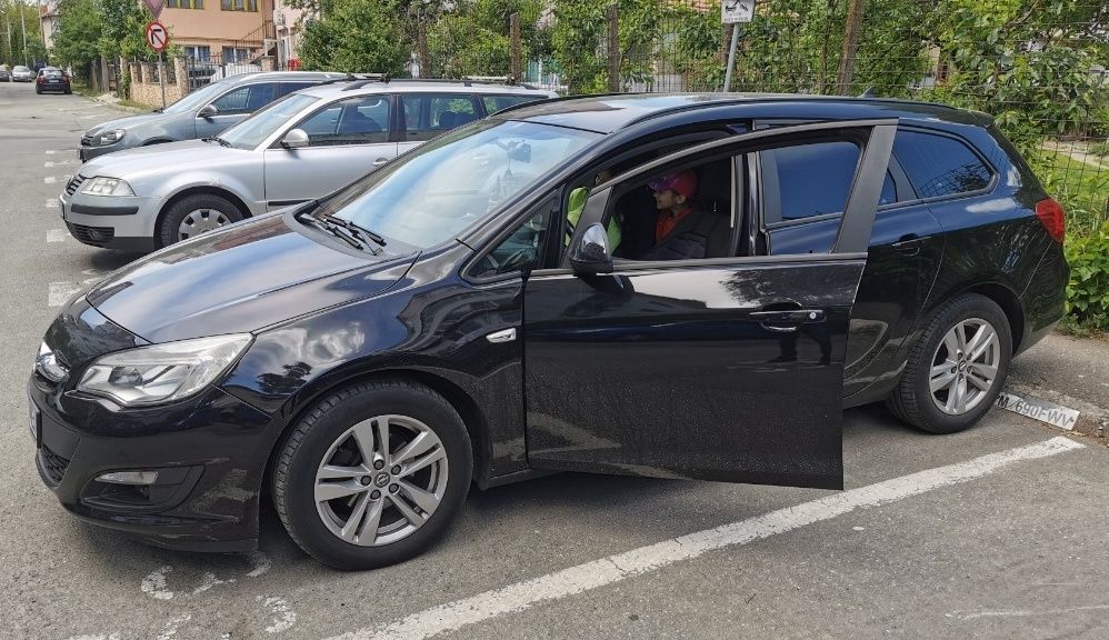 Opel Astra J 2011 Facelift