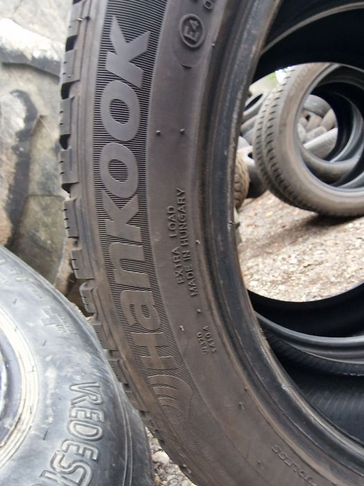 Anvelope 225/50R17 marca Hankook, DOT 2022, 7 mm,M+S