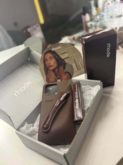 Оригинален Rhode Lip case